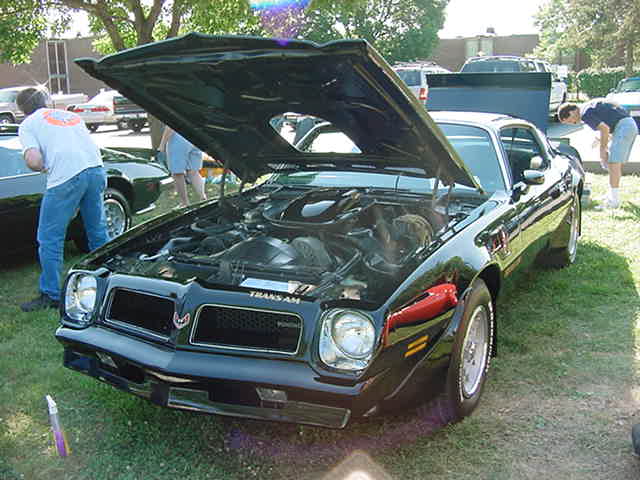 One more very nice 1976 Trans Am time to move on